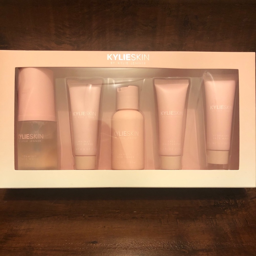 Kylie Skin Mini Skincare Kit